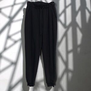 Lululemon Women's Jogger Pants S